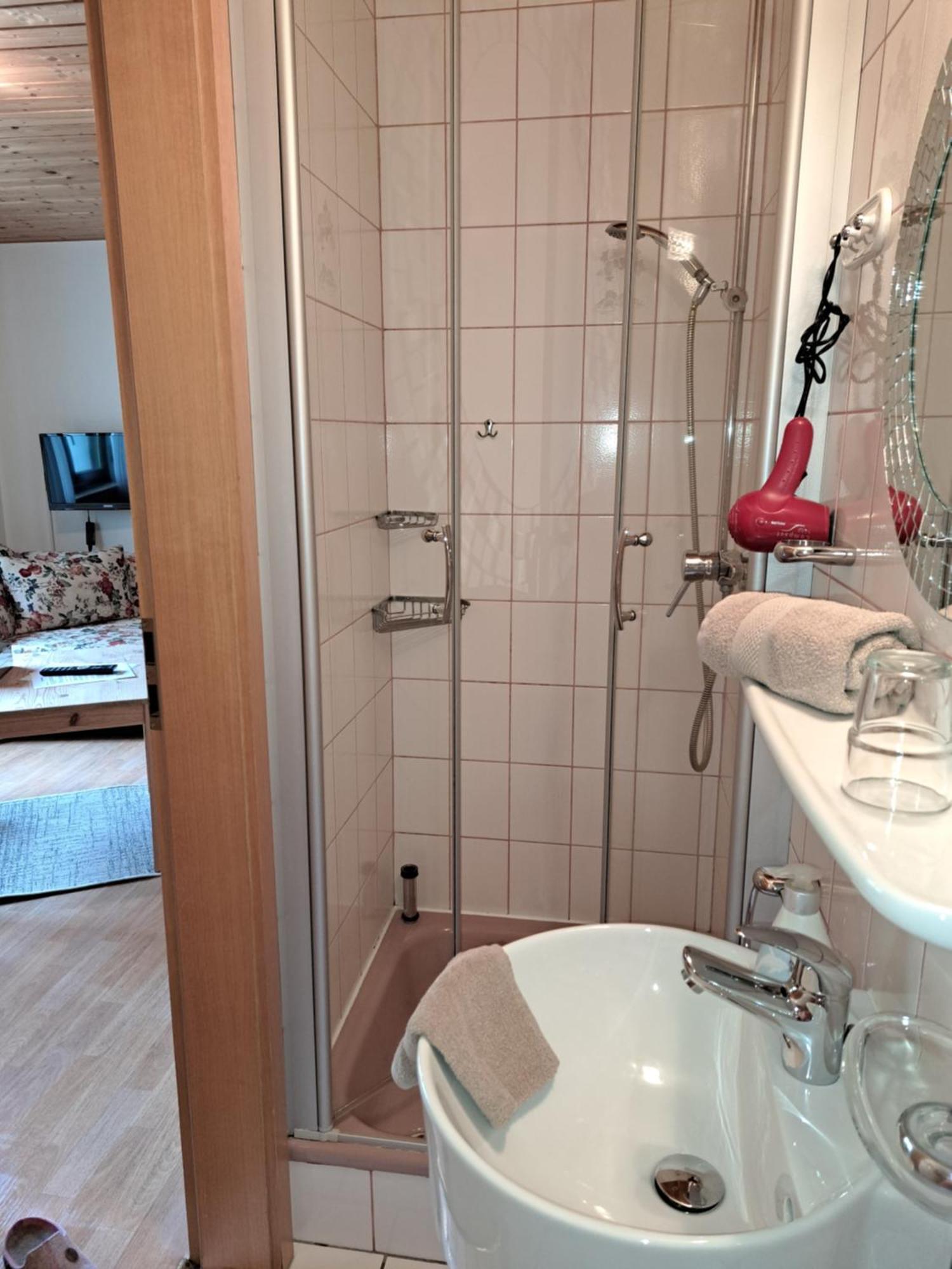 Hotel Haus Gruenewald Zell an der Mosel Pokoj fotografie